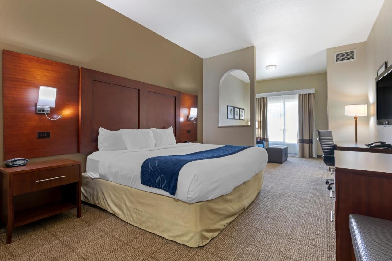 Comfort Suites Гейнсвил Екстериор снимка