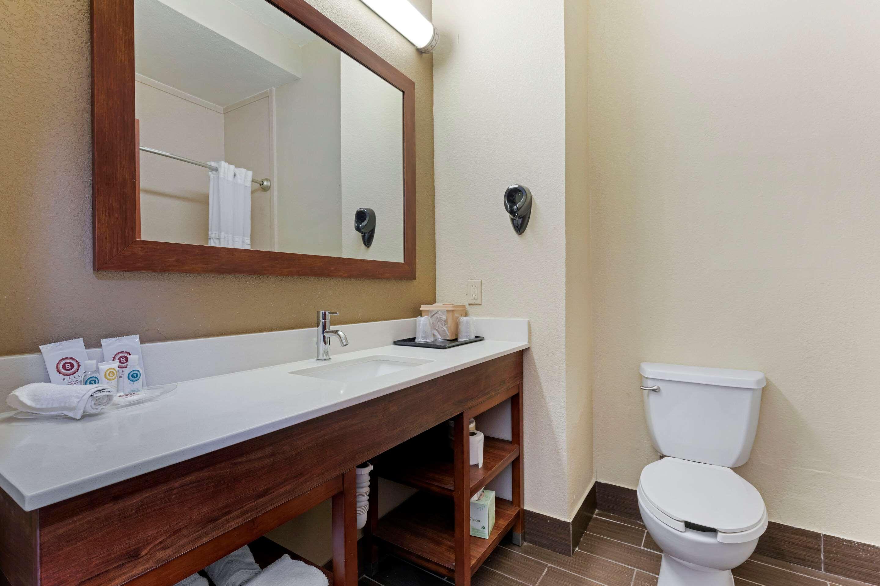 Comfort Suites Гейнсвил Екстериор снимка