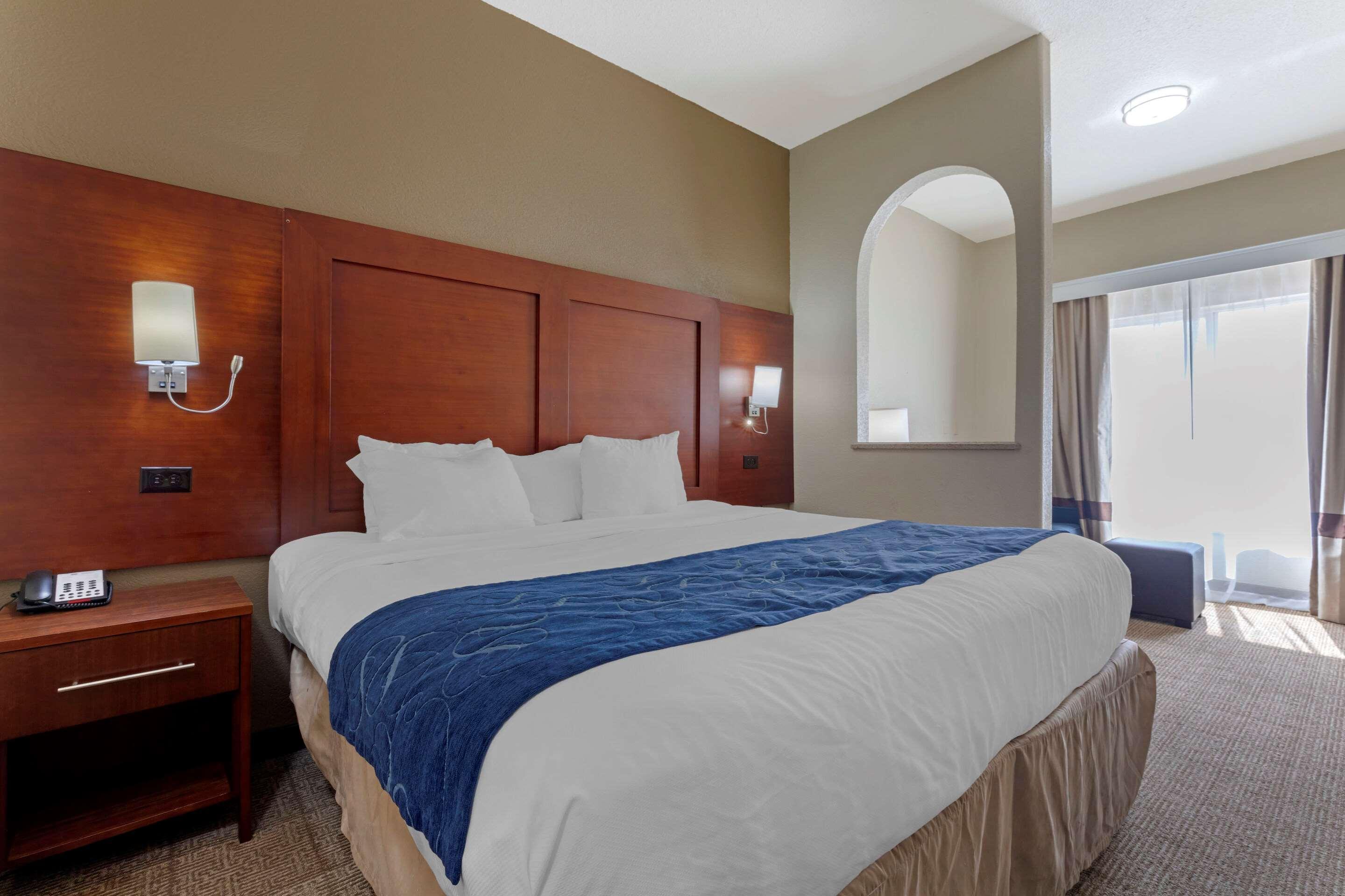 Comfort Suites Гейнсвил Екстериор снимка
