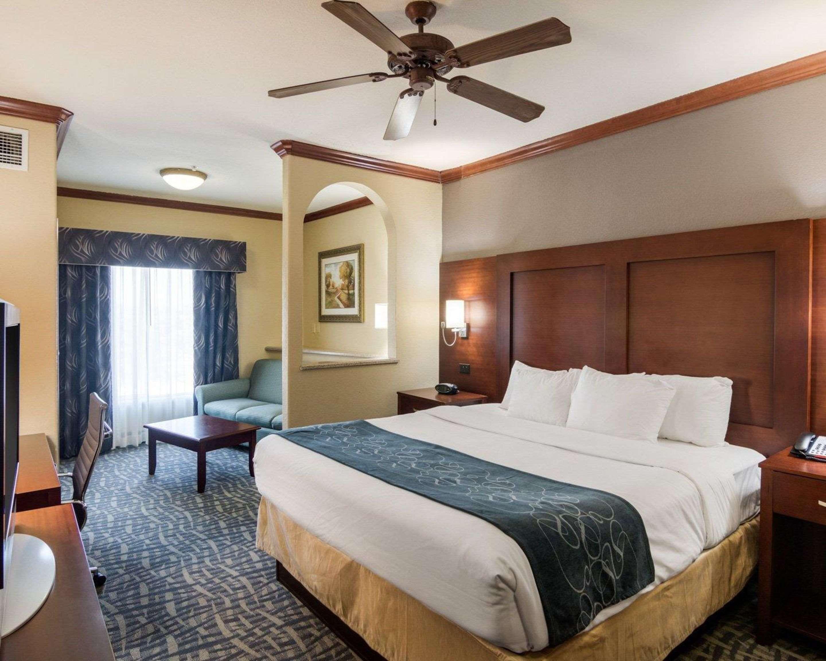 Comfort Suites Гейнсвил Екстериор снимка
