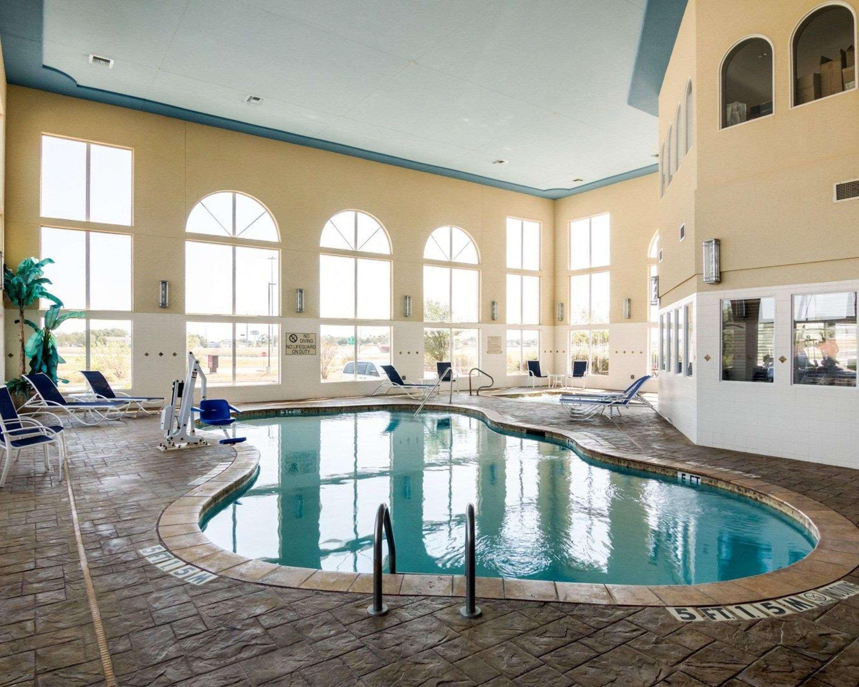 Comfort Suites Гейнсвил Екстериор снимка