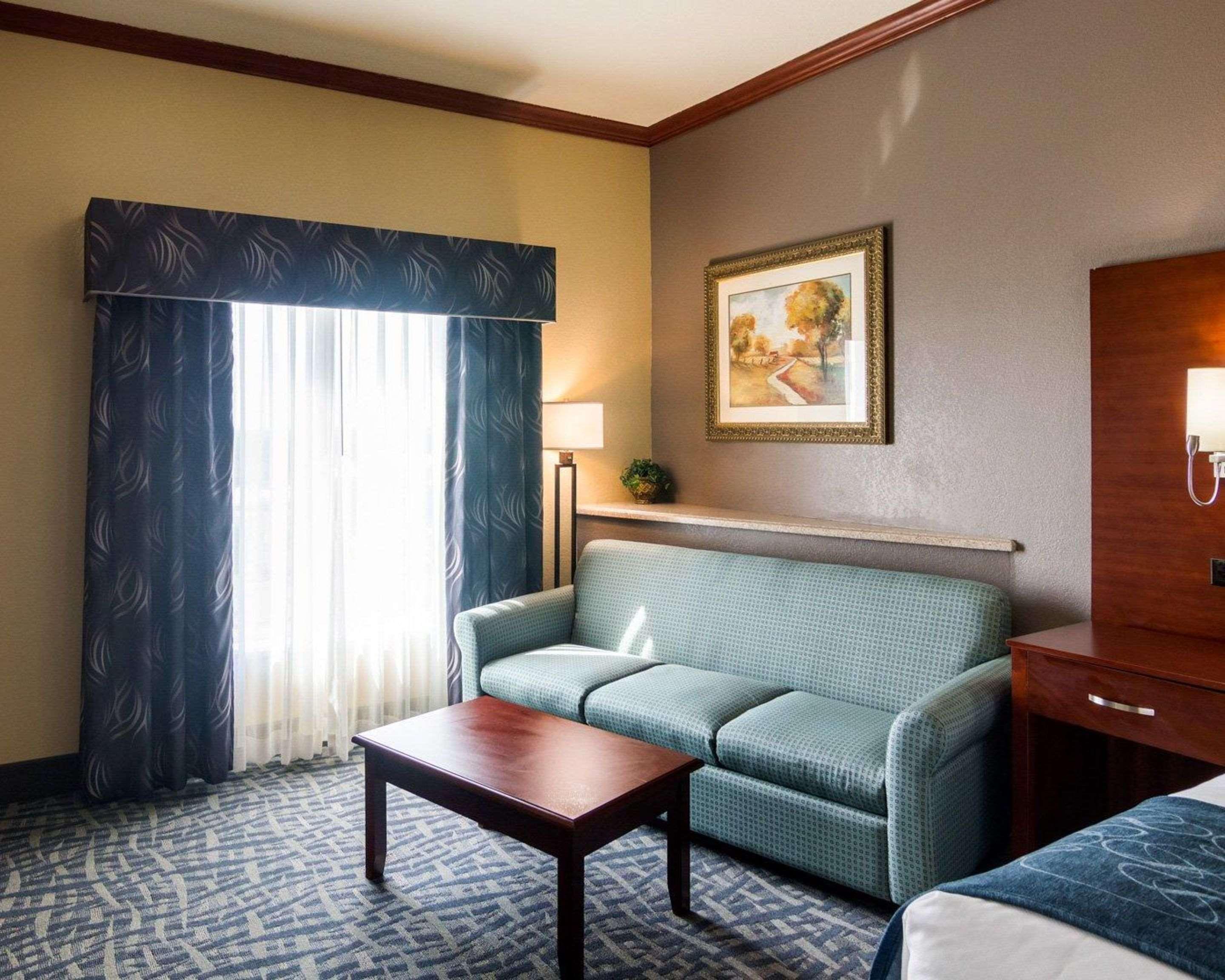 Comfort Suites Гейнсвил Екстериор снимка