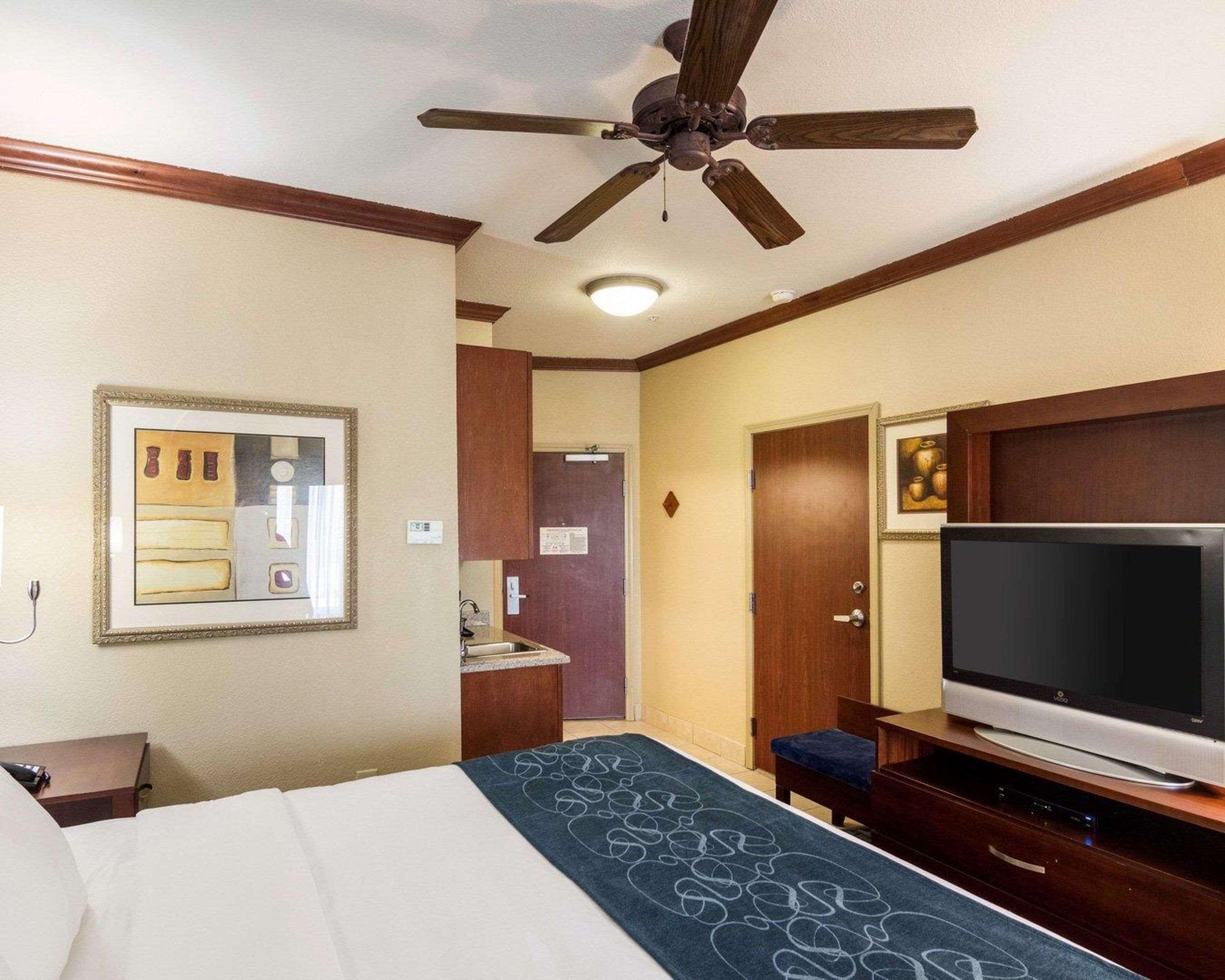 Comfort Suites Гейнсвил Екстериор снимка