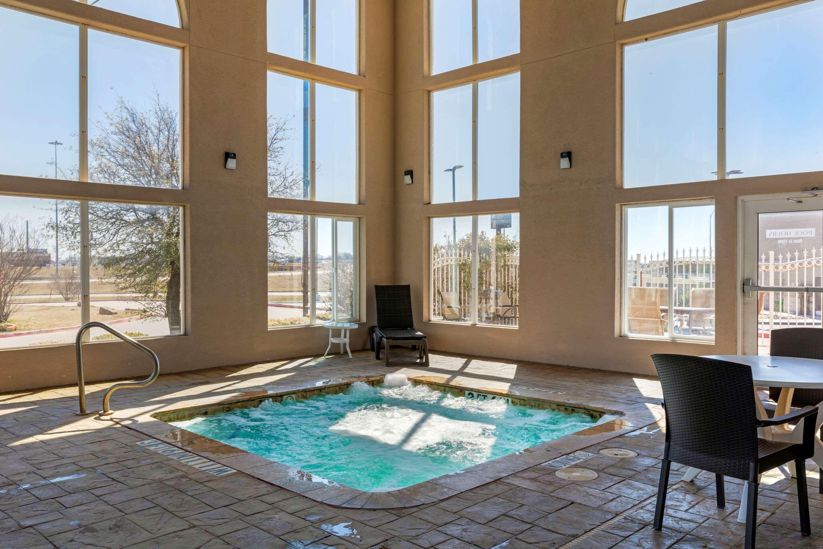 Comfort Suites Гейнсвил Екстериор снимка