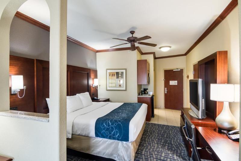 Comfort Suites Гейнсвил Екстериор снимка